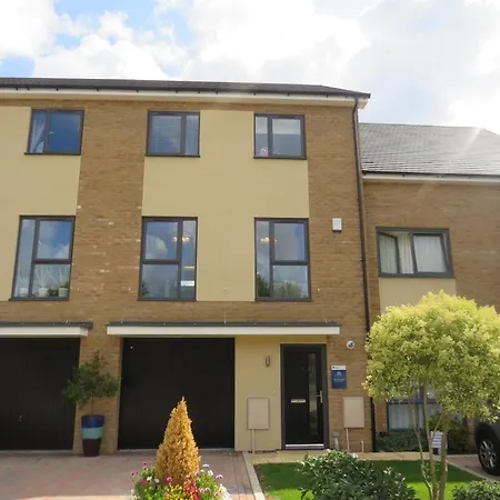 The Townhouse @Thorpe Road Villa Peterborough Exterior photo