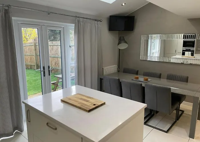 The Townhouse @Thorpe Road